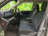 運転しやすい視界と、操作しやすい配置が特徴。快適なドライビングをサポートします。