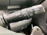 操作しやすいウインカーレバーで、安全な車線変更をサポート。直感的に操作でき、安心です。確実な操作感も魅力です。