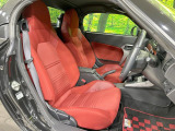 ドライバーによって運転しやすいポジションは異なり、あの車はどうなのか不安なこともありますよね。気になるお車は店頭で乗り込んでご確認いただけます♪
