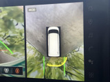 停車中に多彩なコンテンツを楽しめるのが魅力です。ナビゲーションと連動し、目的地までの情報表示もスムーズ。快適な時間を過ごせる空間演出をサポートします。