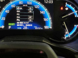 視認性に優れたメーターを採用しており、走行中でも車速や情報が分かりやすく表示されます。運転時の視線移動をむりのない範囲に抑え、快適で安心感のあるドライブをサポートします。