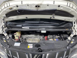【エンジンルーム】エンジンの調子は良好です!ご納車前にはしっかりとオイル交換・その他油種類の点検補充をさせて頂きます。また、ガリバーでは修復歴のある車は販売いたしません。
