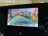 【バックカメラ】運転席から画面上で安全確認ができます。駐車が苦手な方にもオススメな便利機能です。