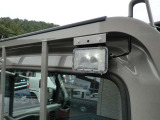 LEDの荷台作業用 スイッチはライトの下に付いています