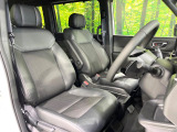 運転席シート廻りは使用感も少なく、良好な状態となっています。丁寧に使われていたことがよくわかりますね。