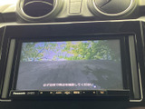 後方の状況を安全に確認できるバックモニター付き。狭い場所での駐車や、後退時の安全性を高めます。運転に自信がない方にもおすすめです。
