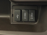 USB充電口を搭載しています!携帯電話の充電などに便利です!
