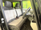 運転席シート廻りは使用感も少なく、良好な状態となっています。丁寧に使われていたことがよくわかりますね。
