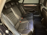 アルテオン TSI 4モーション Rライン アドバンス 4WD 4WD 本革シート