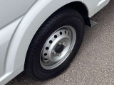 ☆お車についた傷やヘコミ、事故の修理もハヤシにお任せください。自社鈑金工場で修理ができますの安心です☆