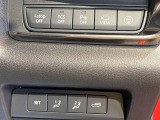 【2Wayドライビングポジションメモリー機能】お二人のシートパターンを記憶することができますので、運転時はボタン一つでシート調節できますね。