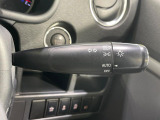 【オートライト】周りの明るさに応じて自動でヘッドライトの点灯・消灯ができる機能です!ライトの付け忘れ・消し忘れなどが無くなり、雨の日や夕方の走行も安心!トンネル通過時も便利ですね♪