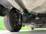 お車を安心してお乗りいただく為には、足回りの定期点検が欠かせません。サービスサポート(有償保証)では無料点検もご提供しており、安心のカーライフをお過ごしいただけるサポート体制が整っています。