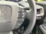 【レーダークルーズコントロール】高速道路での長距離走行が楽に!!自動で速度を保つクルーズコントロールが、衝突軽減システムと連携し、前方の車両を感知して車間を保つように速度調節してくれます!!