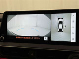 【フロントカメラ】運転席に座った状態で死角になりやすいクルマの前の様子まで確認でき安全ですね♪