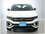 車両正面デイドライビングライト、LEDマトリクスヘッドライト「IQ.LIGHT」搭載車両