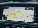 ●MMIナビゲーション『高解像度カラーディスプレイに、Bluetooth(R)接続によるハンズフリー通話機能を搭載しています。』