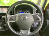 手に馴染む握り心地で、快適な運転操作をサポートします。操作性にも優れており、スムーズなドライビングを楽しめます。