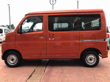 納車前にはプロのメカニックが点検、整備を行いますので安心してお乗り頂けます。