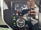 【エアコン】『エアコン装備』の画像になります。暑い夏でも寒い冬でも、車内に快適な空気を届けるので、いつでも快適な車内空間を創り上げます!