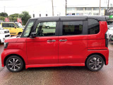 カープレシャスではご納車後もお客様に安心しておクルマにお乗り頂くため、【2か月又は2,000km】の保証をお付けしております!当社は保証金額をお支払い総額に含ませていただいております!