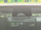 【トヨタセーフティセンス】走行中に前方の車両等を認識し、衝突しそうな時は警報とブレーキで衝突回避と被害軽減をアシスト。より安全にドライブをお楽しみいただけます。