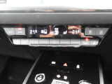 ドイツ車には特徴があり、メーターのメモリに一部色がついています。これはドイツでは推奨速度という考えがあるためです。安全で快適に走る際に適している速度を指しています