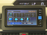 Bluetooth対応、CD/DVD再生機能付き。お好きな音楽を聴きながらのドライブは楽しいですよね〜♪