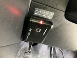 雨天時でもクリアな視界を確保。運転に必要な情報を的確に把握し、安全運転をサポートします。
