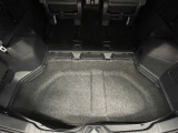 トランク下収納です。
