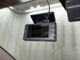 事故時の証拠となるだけでなく、危険運転の抑止力や、ヒヤリハットの記録による安全意識向上など、安全運転をサポートする機能をアピール。?