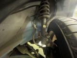 お車を安心してお乗りいただく為には、足回りの定期点検が欠かせません。サービスサポート(有償保証)では無料点検もご提供しており、安心のカーライフをお過ごしいただけるサポート体制が整っています。