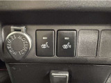 シートヒーター装備!エアコンに比べて暖まるスピードが速いので冬でも快適に過ごせます