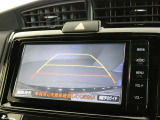 車庫入れや駐車で威力を発揮するのがバックモニター!ナビディスプレイに後ろの様子が映し出されるから安心です。