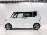 両側パワースライドドア付きだから、狭い駐車スペースなどでの 乗り降りラクラク!小さなお子さまのいるご家庭には嬉しい装備。