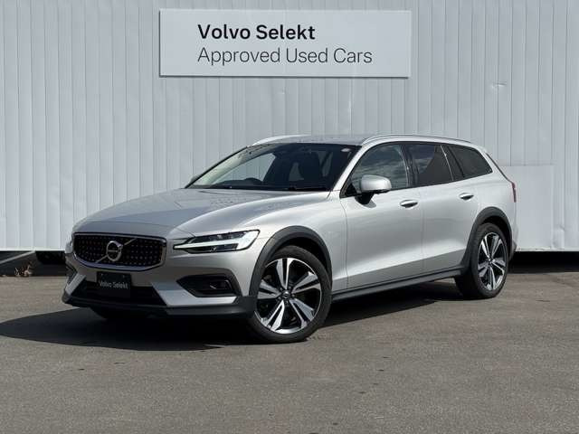 V60クロスカントリー アルティメット B5 AWD 4WD 