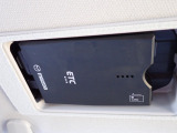 ■【ETC車載器】が装備されています。セットアップをしてお渡しとなり、ETCカードを差し込むだけで高速道路の利用が可能です。