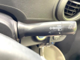 【オートライト】周りの明るさに応じて自動でヘッドライトの点灯・消灯ができる機能です!ライトの付け忘れ・消し忘れなどが無くなり、雨の日や夕方の走行も安心!トンネル通過時も便利ですね♪
