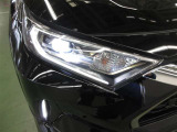 1灯の光源でハイ・ローを切り替えられるBi-Beam LEDランプ+LEDクリアランスランプ(オートレベリング機能付)