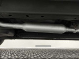 下回りの様子。運転席側からの状態。