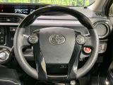 インテリアに合わせたデザインのステアリングは、運転される方のことも考え、運転しやすい形状、大きさです。是非一度、実際に触ってお確かめください。