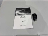 車両の取扱い説明書が有りますが、スペアーキーは有りません!