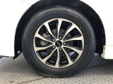 社外15インチアルミ!タイヤサイズは195/65R15です