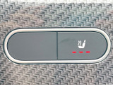 ●フロントシートヒーティング:運転席・助手席共に三段階で調節が可能なシートヒーターを装備しております。季節を問わず快適にご使用いただけます。