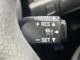 【クルーズコントロール】高速道路もラクラク走行。アクセルを離しても一定速度で走行ができ、長距離運転時の負担を軽減!加速・減速も簡単なスイッチ操作で調整できます。