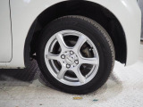 実車はアルミホイール組みの夏用タイヤを装着しています。