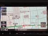 高精細な地図画面が、スムーズなナビゲーションをサポートします。目的地までの道案内を、わかりやすく表示します。