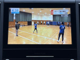 停車中には、TV番組や映像コンテンツを楽しめます。長距離移動の際の休憩時間などに、リラックスした時間を過ごせます。