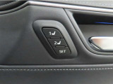 運転席は二人分のシートポジションを記憶します。