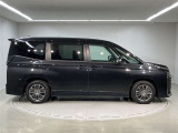 「こんな車屋さんがあるんだ!」、「おもしろい!」と感じていただけましたら、私どもも大変うれしく思います。ご来店のご感想、お待ちしております。